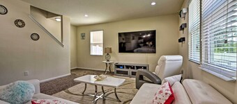 Jax Home w/ Yard - 10 Mi to Adventure Landing!