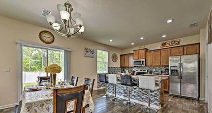 Jax Home w/ Yard - 10 Mi to Adventure Landing!