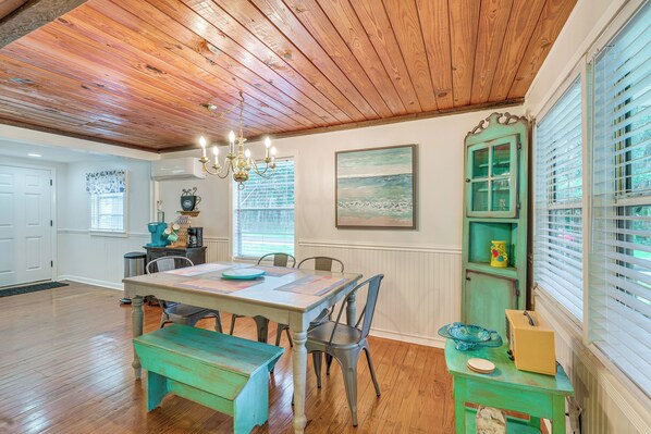 Cottage (2 Bedrooms) | Interior