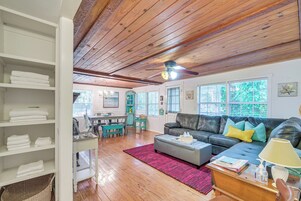 Cottage (2 Bedrooms) | Interior