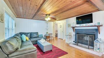 Cottage (2 Bedrooms) | Interior