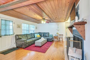 Cottage (2 Bedrooms) | Interior