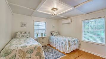 Cottage (2 Bedrooms) | Interior