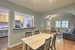 Apartment (2 Bedrooms) | Interior - Pet Friendly Gainesville Getaway ~ 2 Mi to UF (Gainesville)