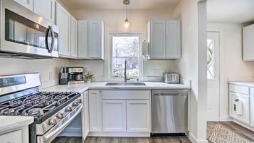 Cottage (3 Bedrooms) | Interior