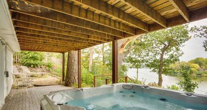 Cozy Plymouth Cottage w/ Medicine Lake View!