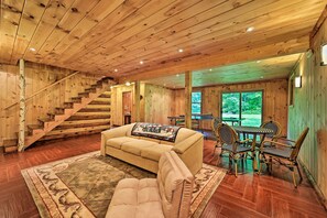 House (3 Bedrooms) | Interior - Private Chester Home w/ Deck, Mins to Skiing! (Chester)