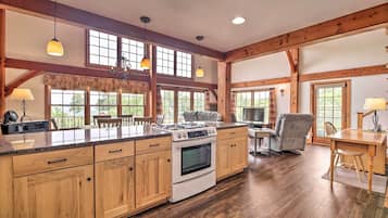 Maison (4 Bedrooms) | Intérieur