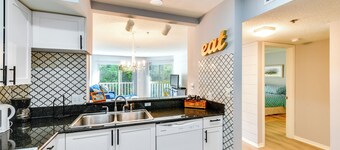 Walk to Beach: Home w/ Porch on Anna Maria Island!