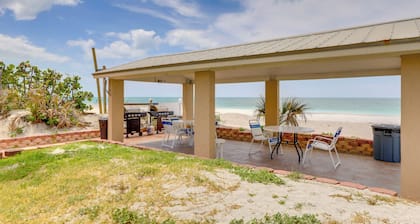 Beach & Pool Access: Gulf Coast Villa w/ Balcony