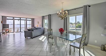 Bayfront Holmes Beach Condo w/ Resort Perks!