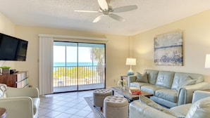 Apartment (2 Bedrooms) | Front of property - Pelican Cove Condo at Bradenton Beach w/ Pool! (Bradenton Beach)