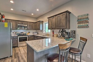 House (2 Bedrooms) | Interior