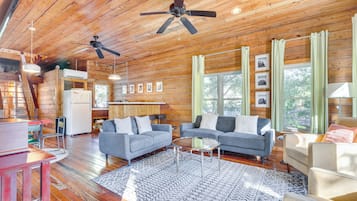 Rumah (2 Bedrooms) | Interior