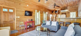 The Bird House Lush Bungalow, Steps From Ocean!