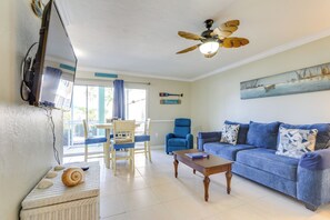 Apartment (1 Bedroom) | Interior - Gulf Getaway With Porch + Direct Beach Access! (Longboat Key)
