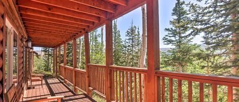 House (4 Bedrooms) | Front of property