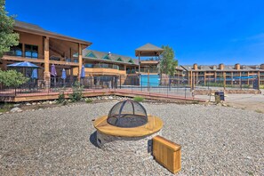 Apartment (1 Bedroom) | Interior - The Inn at Silver Creek Resort Retreat w/ Balcony! (Granby)