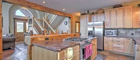 House (4 Bedrooms) | Interior