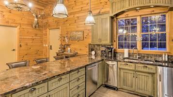 Rumah (Multiple Bedrooms) | Interior