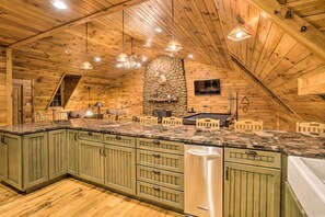 House (Multiple Bedrooms) | Interior