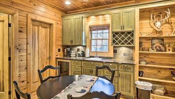 House (Multiple Bedrooms) | Interior