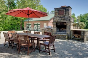 House (Multiple Bedrooms) | Front of property - 'walhonding Woods' Secluded Farmland Retreat! (Walhonding)