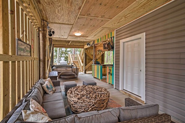 House (3 Bedrooms) | Interior - Quiet Fisherman's House w/ Hot Tub + Tropical Bar! (Dauphin Island)