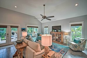 House (3 Bedrooms) | Interior - Quiet Fisherman's House w/ Hot Tub + Tropical Bar! (Dauphin Island)