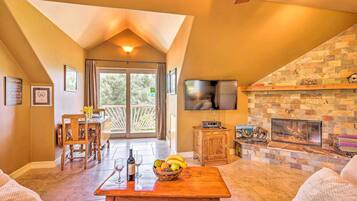 Apartment (0 Bedroom) | Interior