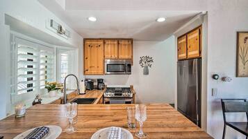 Casa (2 Bedrooms) | Interior