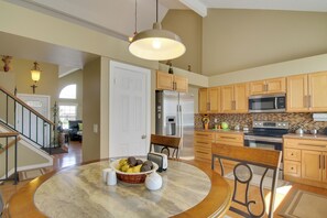 House (4 Bedrooms) | Interior
