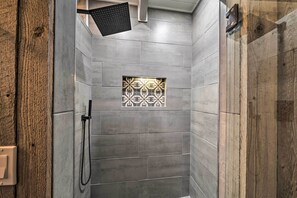 Casa (5 Bedrooms) | Baño | Regadera 