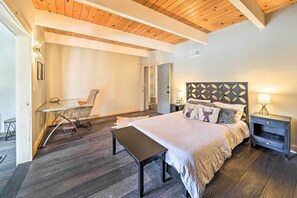 House (5 Bedrooms) | 5 bedrooms, free cribs/infant beds, bed sheets - Chic Alpine Hideaway: Hiking, Skiing + Exploring! (Running Springs)