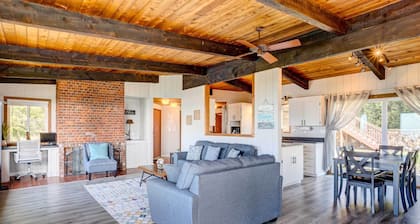 'ocean Vista' Gold Beach Getaway!