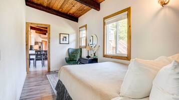 Rumah (2 Bedrooms) | Interior