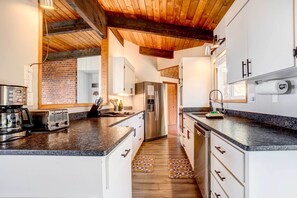 Rumah (2 Bedrooms) | Interior