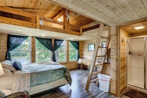 House (Multiple Bedrooms) | Interior