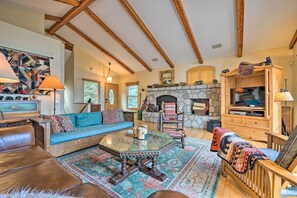 Hús (3 Bedrooms) | Að innan