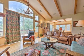 Hús (3 Bedrooms) | Að innan