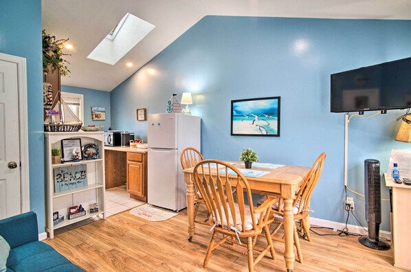 Interior - South Yarmouth Condo: Walk to Beach & Dining! (South Yarmouth)