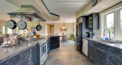 Hardwick Family Farmhouse on Vast Snowmobile Trail