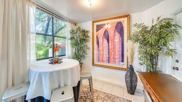 Villa (6 Bedrooms) | Interior