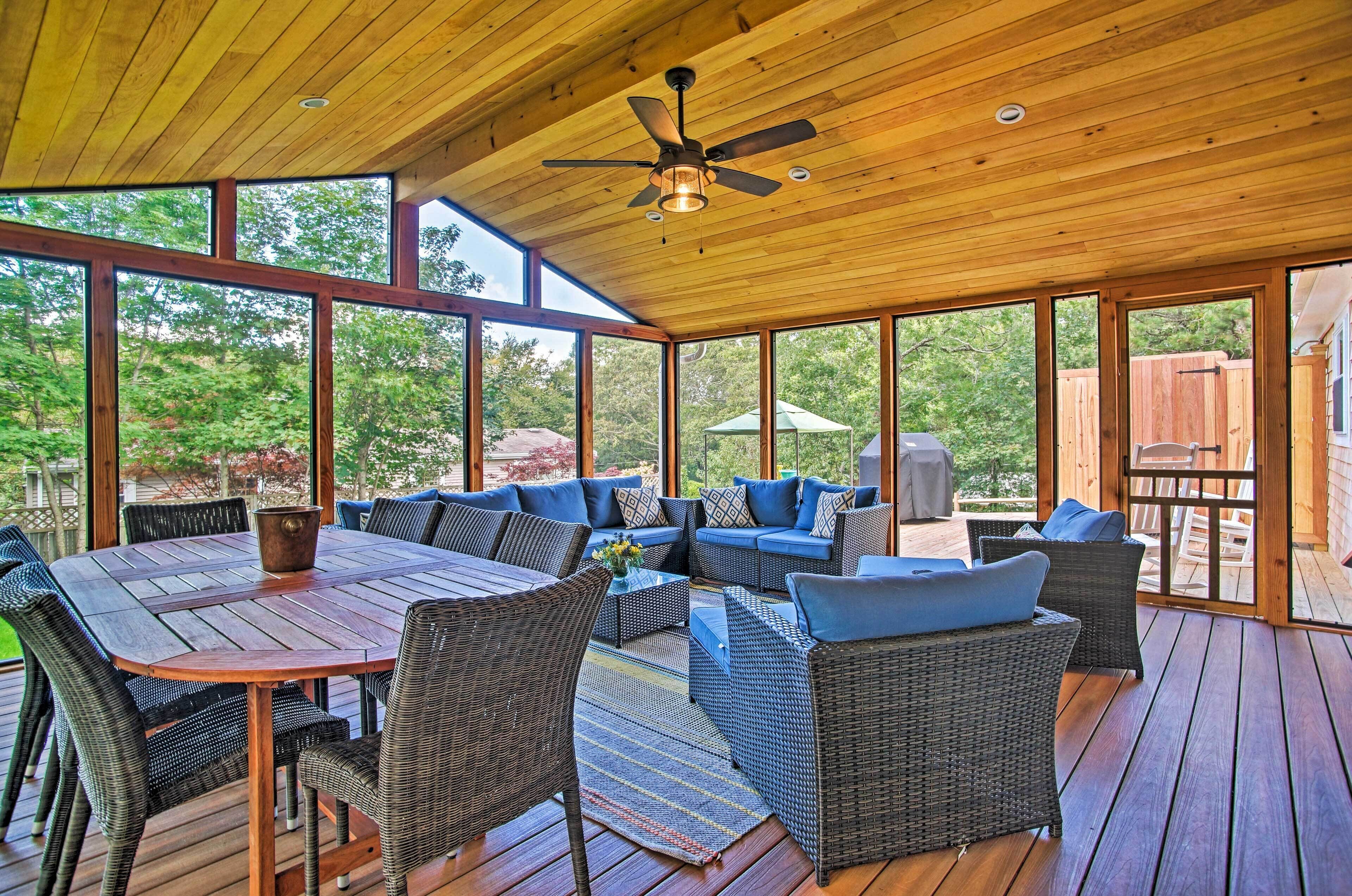 House (5 Bedrooms) | Interior