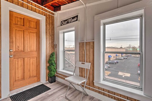 Lovely Stoughton Getaway Near Train Station!