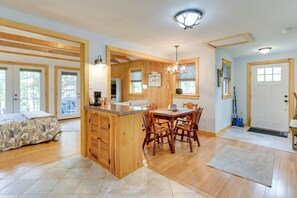 Cottage (0 Bedroom) | Interior