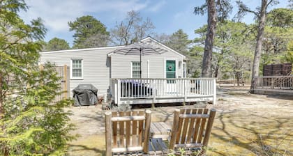 2 Mi to Coastline: Wellfleet Gem w/ Deck & Grill