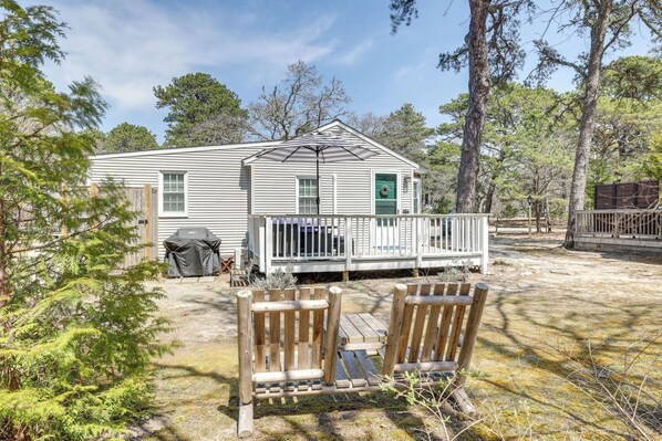 Interior - 2 Mi to Coastline: Cozy Wellfleet Escape w/ Deck (Wellfleet)