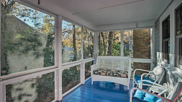 Cottage (2 Bedrooms) | Interior