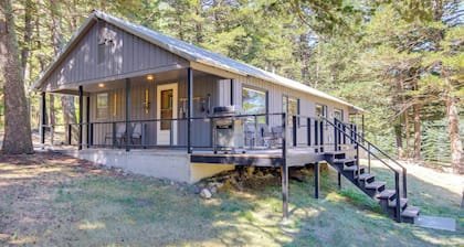 Contact Mountain Hideaway w/ Views & Porches!